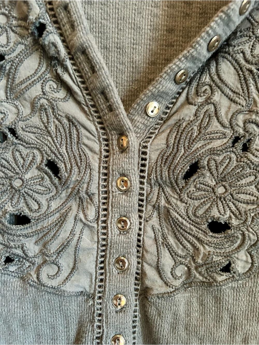 Womens Long-Sleeve Embroidered Button-Front Top - Picture 2 of 7